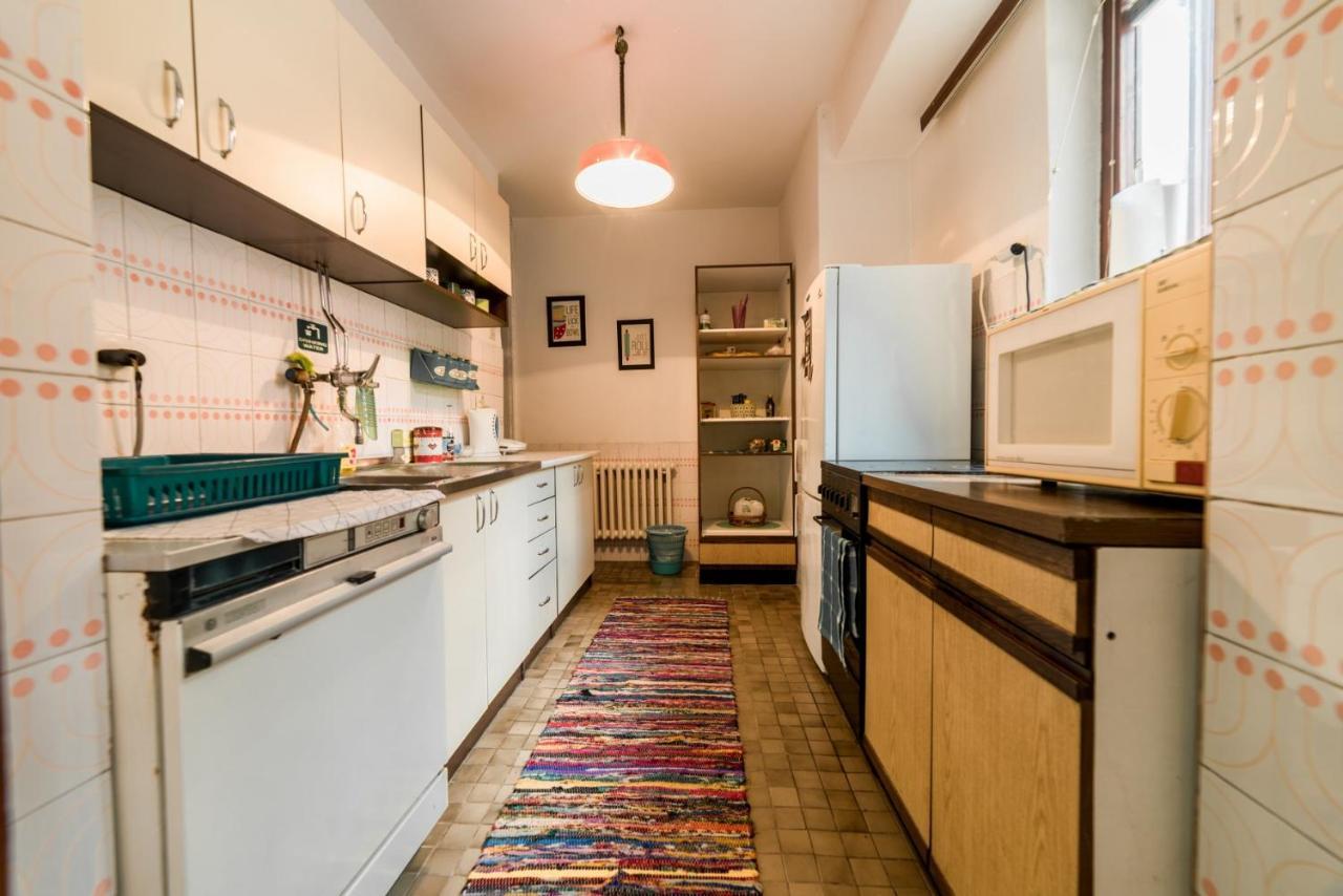 טוזלה Rooms & Apartment Gh Pasha מראה חיצוני תמונה
