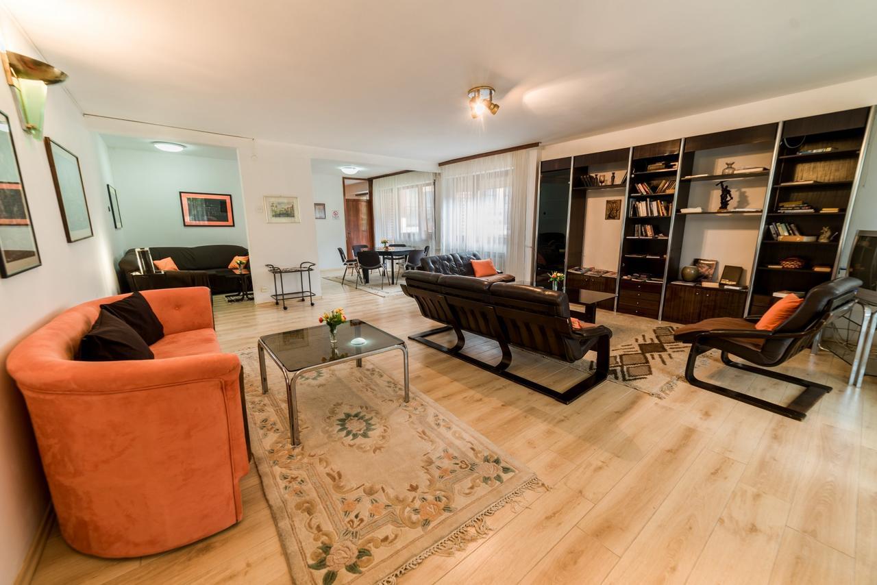 טוזלה Rooms & Apartment Gh Pasha מראה חיצוני תמונה