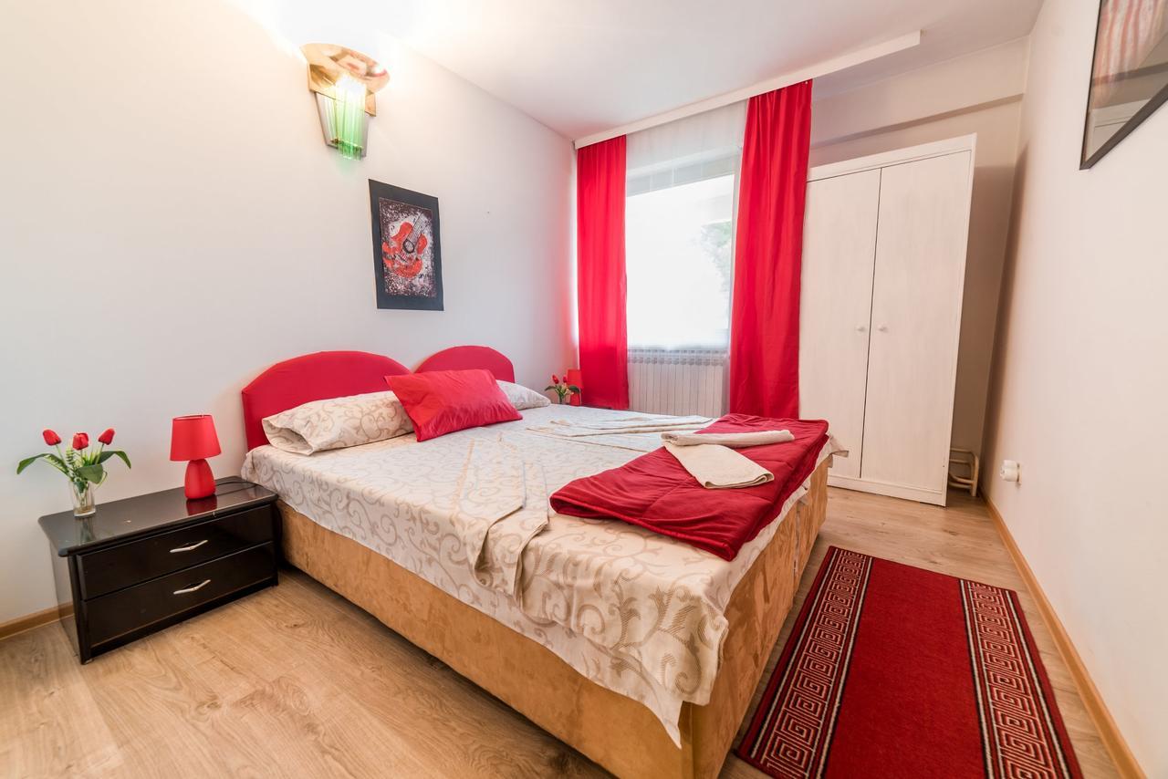טוזלה Rooms & Apartment Gh Pasha מראה חיצוני תמונה